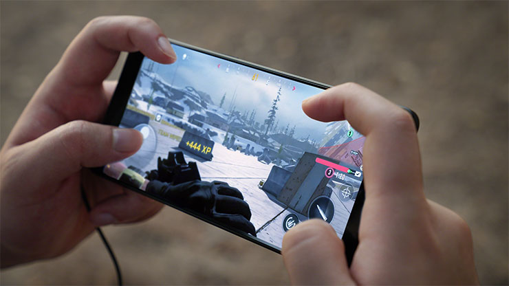 Xperia 1 VI 內建遊戲增強器，並新增幀率優化(FPS Optimizer)功能，兼具溫控與節能效果，遊戲畫面更順