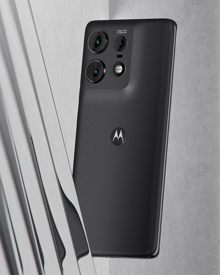 Motorola 推出美型防水手機 edge 50 Pro 與 edge 50 Fusion - 阿祥的網路筆記本 motorola edge 50 Pro共推出蒼鷺藍、極致黑與豆腐白三色 建議售價NT16,990元 6月初正式開賣