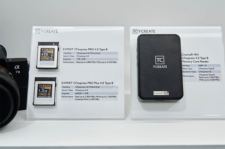 掌握科技前瞻!十銓科技 COMPUTEX 2024 新品一次全覽,持續為 AI、遊戲與創作者助力! - 阿祥的網路筆記本 T-CREATE EXPERT CFexpress Pro 4.0 Type B 攝影專用記憶卡(圖左)與 T-CREATE CinemaPr R41 高速讀卡機(圖右)提供專業攝影設備高效率、大容量的儲存需求。