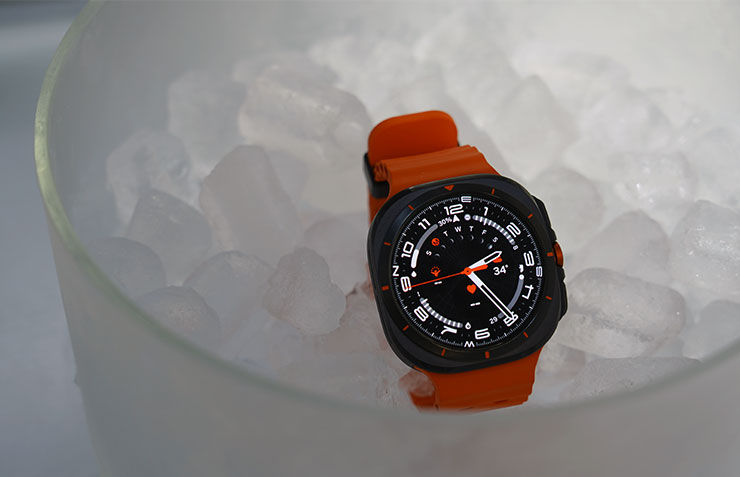 Galaxy Watch UItra 可承受攝氏 -20 至 55 度的極大溫差。