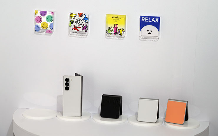 三星 AI 摺疊旗艦 Galaxy Z Fold6|Z Flip6 即日起展開預購,詳細上市資訊一次看! - 阿祥的網路筆記本 三星商城也有更多不同類型的保護殼可以搭配。