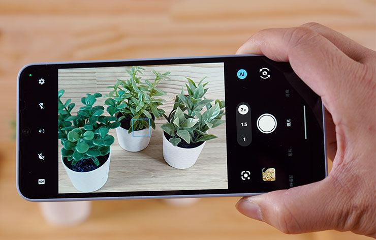 SHARP AQUOS Wish4 開箱實測:日系簡約美型、功能完整,堅固耐用無可挑剔! - 阿祥的網路筆記本 SHARP AQUOS Wish4 的拍攝介面簡約易上手,配置有 AI Auto 模式可自動優化拍攝效果。