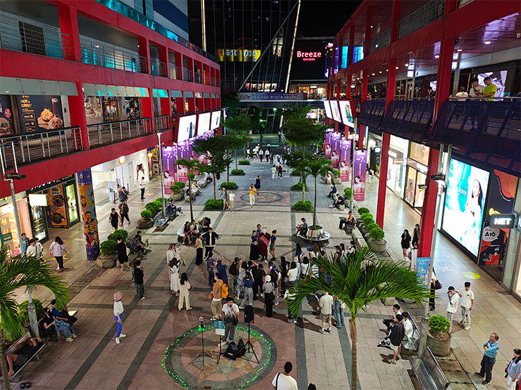 Motorola razr 50 Ultra 相機實拍樣本