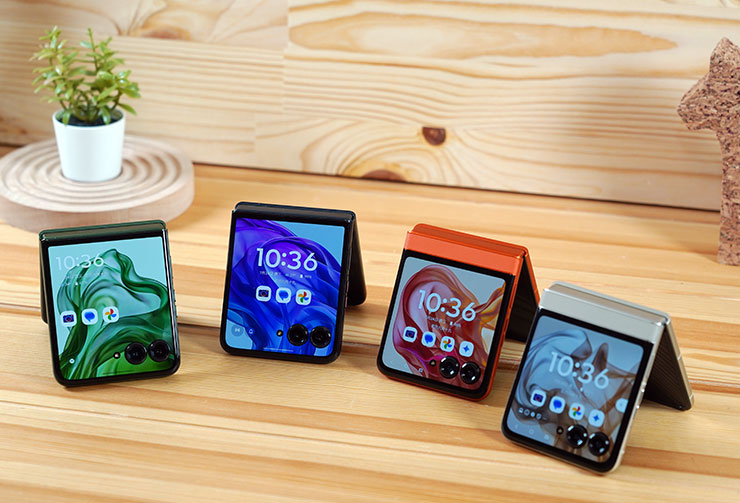 毫無疑問，Motorola razr 50 系列最大的特色就是超大的外螢幕，其中 Motorola razr 50 Ultra 達 4 吋更是目前市面上同類產品數一數二，且功能性堪稱最強。