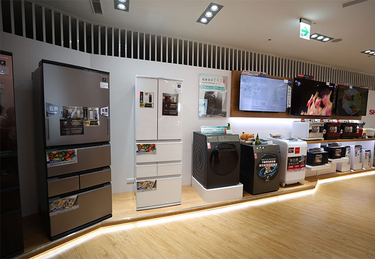 日本同步，最新的熱銷商品體驗 0 時差