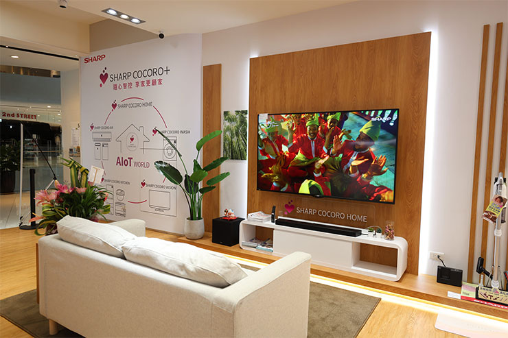 SHARP COCORO Home 打造 AI 生活智能客廳