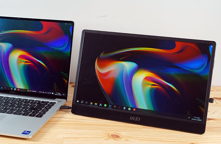 目前大多數筆電都配置有支援 DP 功能的 USB-C 埠，搭配 MSI PRO MP161 E2U 即可單線完成視訊輸出與供電，使用起來非常便利。