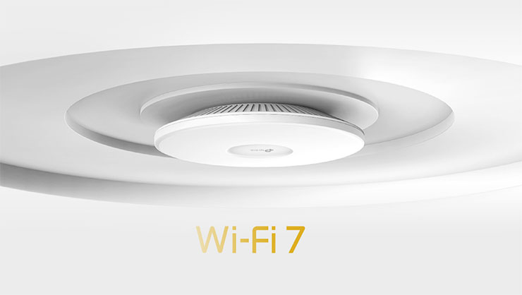 吸頂式三頻 Wi-Fi 7 基地台EAP783、EAP773，擁有6 GHz、5 GHz和2.4 GHz三頻設計，同時擁有10G連接埠解鎖Wi-Fi 7 完整的潛能，配備PoE供電實現高效多元佈署。