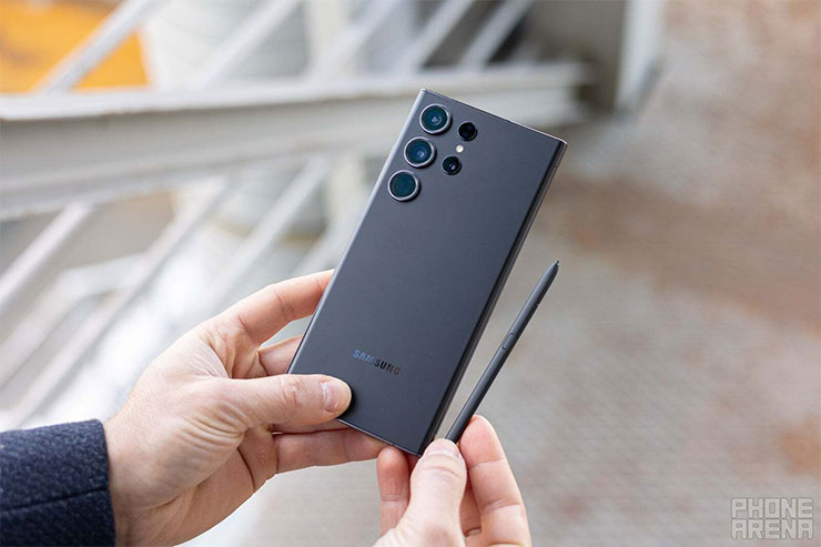 Galaxy S25 Ultra 外觀將變得「不這麼 Ultra」了? - 阿祥的網路筆記本 方方正正外型的 Galaxy S 系列的 Ultra 將成絕響?