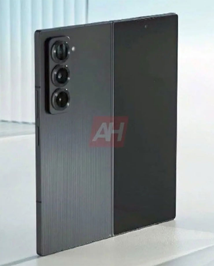 先前流傳的 Galaxy Z Fold6 特別版的外觀渲染圖，可以發現到機身真的變薄很多！