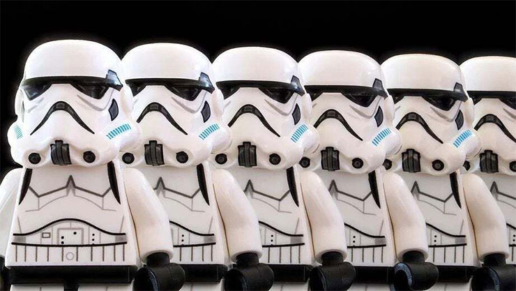 忍一忍!四個理由~告訴你為何不該年年換機? - 阿祥的網路筆記本 美其名是維持「設計 DNA」,但實際上就是「看起來都一樣」?