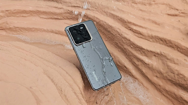 GT 7 Pro搭載Sony IMX882 3倍超光影潛望長焦主鏡頭，配備IP69級防塵防水，水下動靜皆能精準捕捉。 