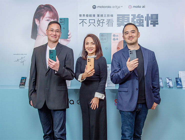 軍規三防、極輕至薄:motorola edge 50 打造「美型硬實力」! - 阿祥的網路筆記本 Motorola 總經理Jasmine、副總經理Alvan與亞太區產品總監 Hans 與市場分享motorola edge 50極輕薄軍規三防機