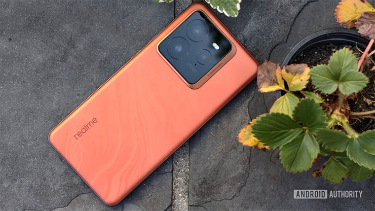 手機零組件愈來愈貴了，要嘛漲價？要嘛降規？