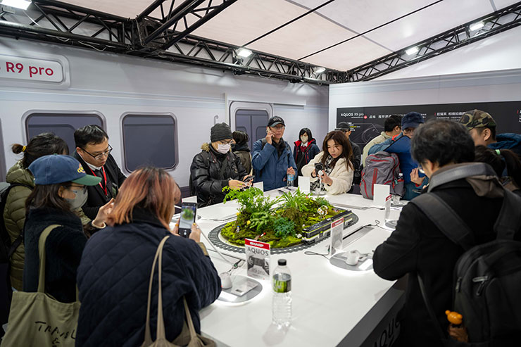 夏普徠卡專業旗艦機「AQUOS R9 pro」正式上市!限量風格經典禮盒登錄贈!華山文創新品體驗搶先試玩! - 阿祥的網路筆記本 拍攝體驗區可以實際試用 AQUOS R9 pro 的拍攝功能