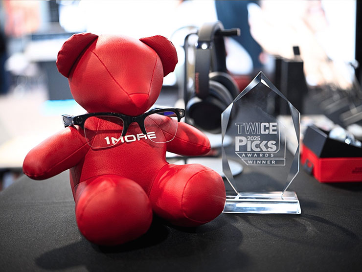 「1MORE G70 AI智慧眼鏡」榮獲CES 2025 TWICE Picks Awards肯定。