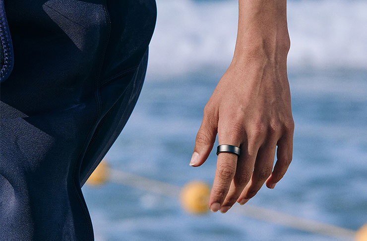 Galaxy Ring能自動追蹤走路、跑步等活動，並記錄步數、運動時間、卡路里消耗等數據，每日運動情形一目瞭然