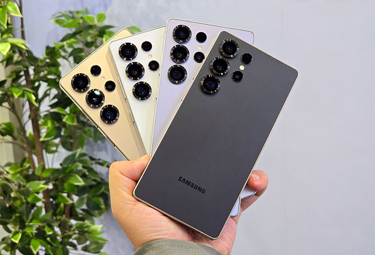 三星 Galaxy S25 系列實機體驗分享:Galaxy AI 迎來大升級,應用功能更「懂你」! - 阿祥的網路筆記本 Galaxy S25 Ultra 也同樣擁有四款顏色:鈦灰(實機像金色)、鈦銀(實機像白色)、鈦空藍(實機像灰色)與鈦黑