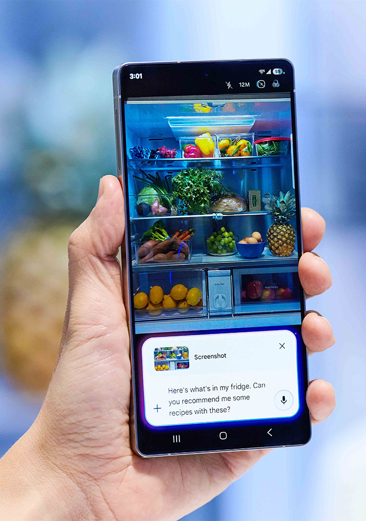 Gemini Live 也可以理解螢幕上的內容，像是拍一張冰箱的照片，讓 AI 提供食材烹煮的建議與食譜