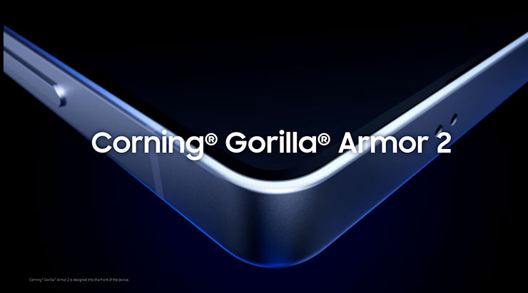 Galaxy S25 Ultra 的螢幕採用 Corning Gorilla Armor 2 材質防護，大大提升耐用度