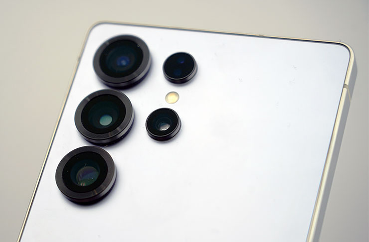 Galaxy S25 Ultra 擁有完整的相機焦段與規格