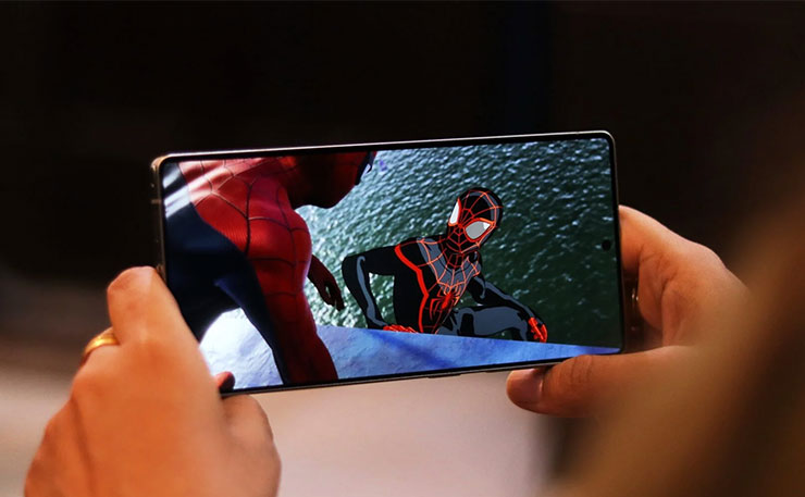 Galaxy S25 Ultra 的螢幕升級更高階的 Gorilla Armor 2 玻璃，且同樣有抗反射功能