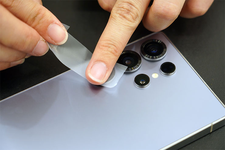 安裝前先進行鏡頭的完整清潔。