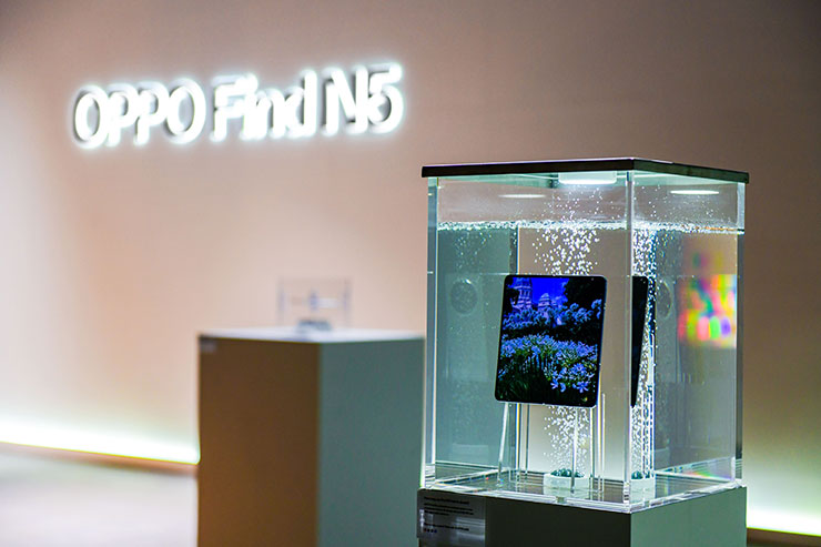 Find N5是全球首款支援IPX9等級的摺疊機，除了具備 IPX8防水性能，還可承受高溫高壓水柱衝擊。