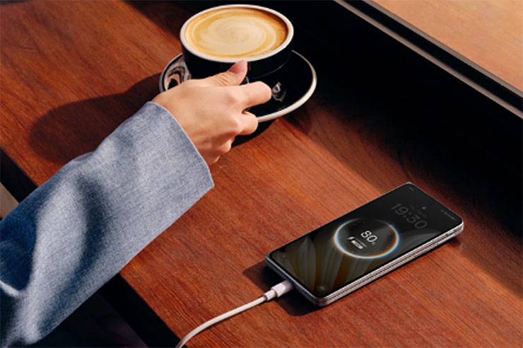 Find N5 配備 80W SUPERVOOC 和 50W AIRVOOC 閃充。