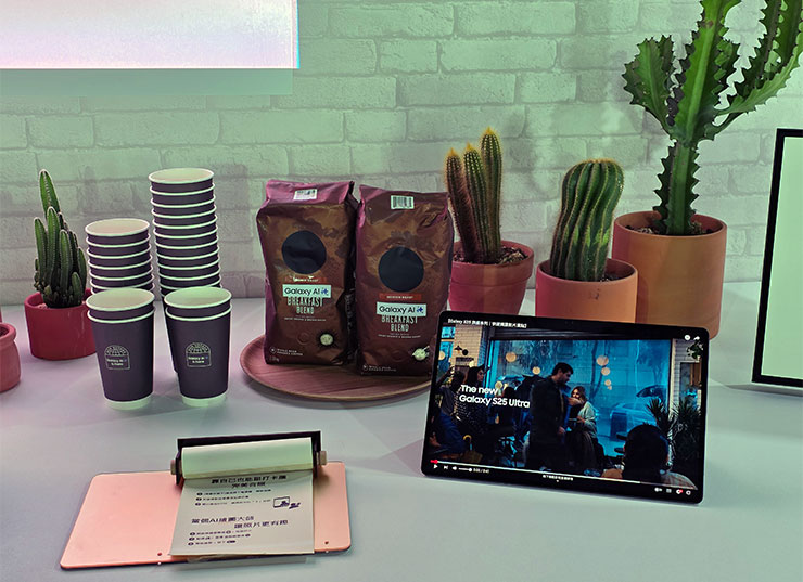 逛累了？也可以到訓練家 Cafe 休息一下