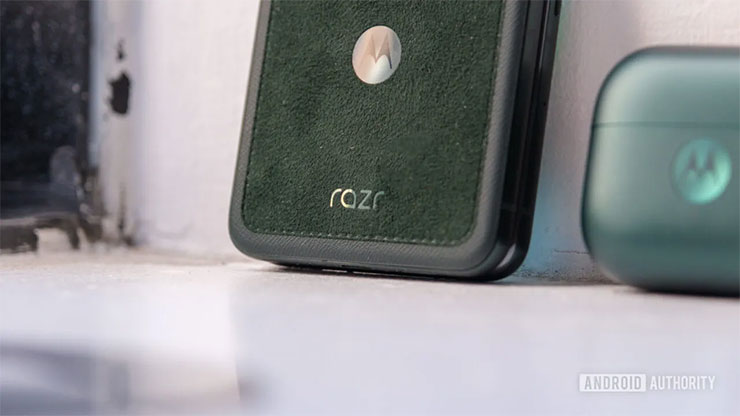 Motorola 推出新摺疊機:Razr 2025 三機齊發,帶來豐富 AI 功能與頂尖效能 - 阿祥的網路筆記本 Moto Razr 2025 系列