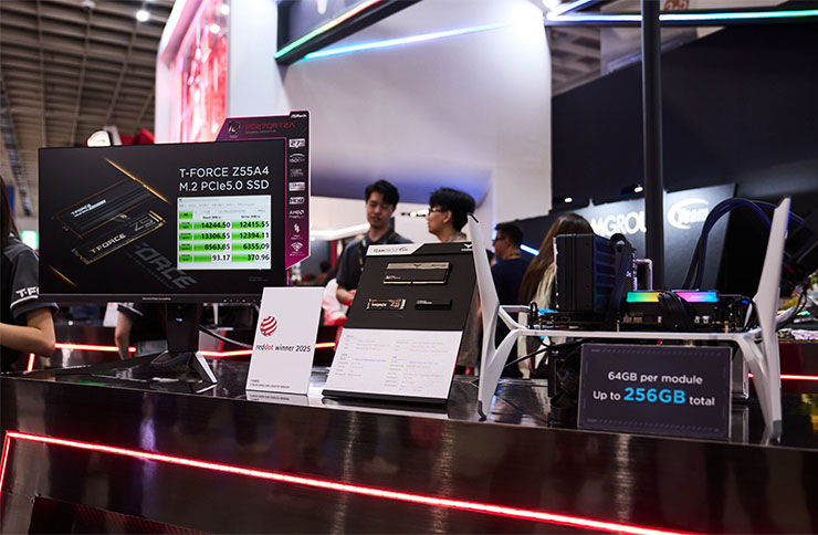 T-FORCE XTREEM CKD DDR5 記憶體模組導入了 CKD 技術，能大幅提升運行時脈。