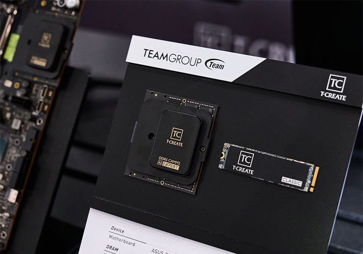 T-CREATE EXPERT Ai CAMM2 DDR5 記憶體（圖左）。