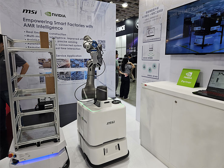 COMPUTEX 2025:微星全線新品全公開!6 大亮點一次看! - 阿祥的網路筆記本 微星採用 NVIDIA 軟體技術並能應用於智慧工廠的智能手臂產品。