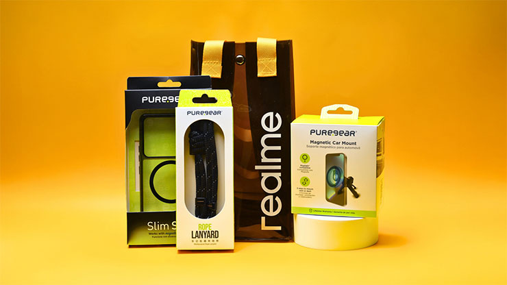 realme潮派升級包含防摔磁吸保護殼、超強磁吸兩用車架、編織掛繩背帶（不挑色）、以及realme防水環保提袋。