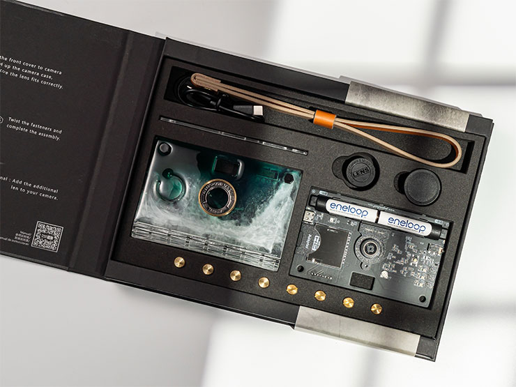 6 月 1 日起 Paper Shoot 官網限量推出購買任一相機禮盒，即贈送 eneloop AAA 標準款充電電池 2 顆的聯名限定活動。