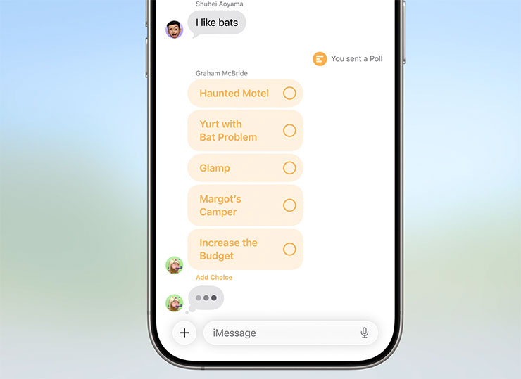 訊息 APP 加入了過濾未知寄件人訊息的功能，讓用戶可以全盤掌握對話內容，也能自訂背景圖片，並能建立投票