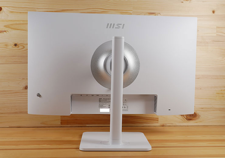 MSI Modern MD272UPSW 開箱實測:一台抵兩台~27 吋 4K 高畫質,內建 Google TV 輕鬆享受串流影音娛樂! - 阿祥的網路筆記本 組裝完成的 Modern MD272UPSW,視覺上很有一體感。