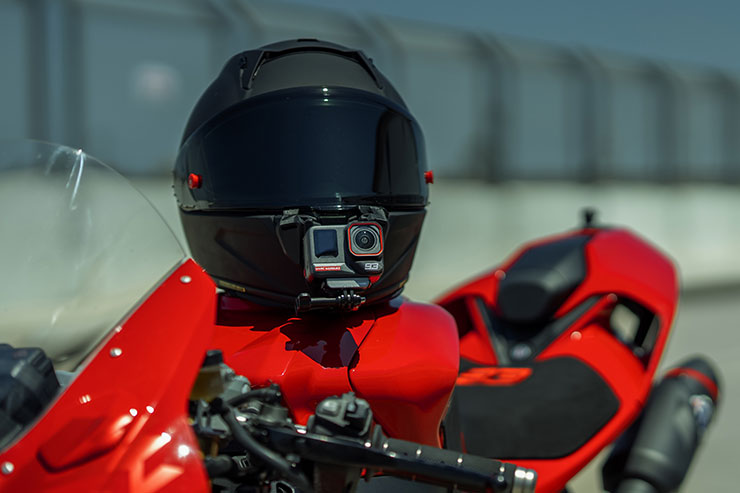 Insta360 與 MotoGP 傳奇賽車手 Marc Márquez 攜手推出限量聯名款 - 阿祥的網路筆記本 Insta360 Ace Pro 2 x Marc Marquez