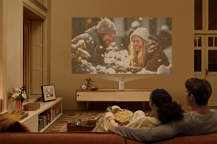 The Premiere 5 超短焦雷射智慧投影機搭配出眾音效，享受影音之樂