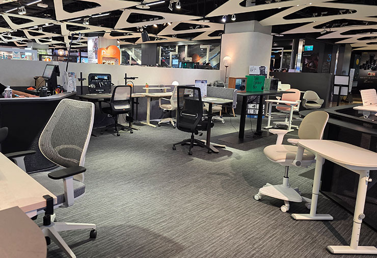 市面上人體工學椅品牌、產品百百種，想要花時間全部試坐完的難度頗高，也因此在購買前會需要花一點時間做功課，而本篇文章阿祥也來為大家分享自己的心得，提供實用的人體工學椅選購經驗，讓大家少走冤枉路。