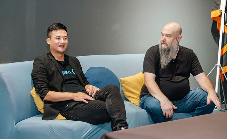 「Logitech G PLAY」電競主題月四款新品登場!電競全周邊一次解鎖! - 阿祥的網路筆記本 Logitech G 資深產品經理 Chris Pate 近日至台灣新竹廠分享如何為頂尖電競選手打造最佳裝備