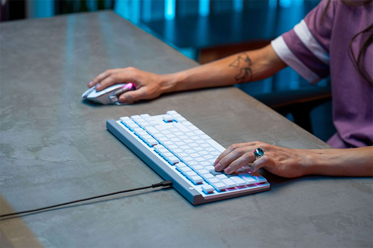 「Logitech G PLAY」電競主題月四款新品登場!電競全周邊一次解鎖! - 阿祥的網路筆記本 G515 RAPID TKL 磁軸與短鍵程矮軸的設計,打造極速效率與按鍵回饋