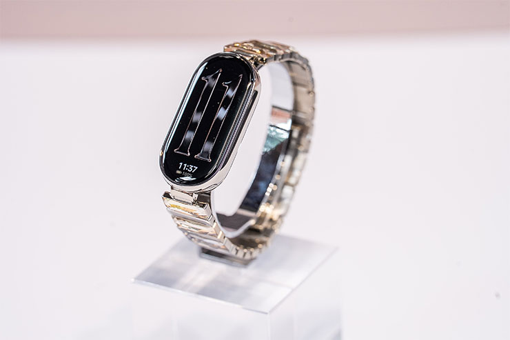  Xiaomi 手環 10 耀影金