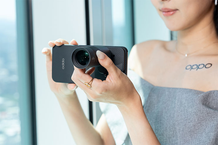 加裝OPPO哈蘇專業增距鏡使用情境照
