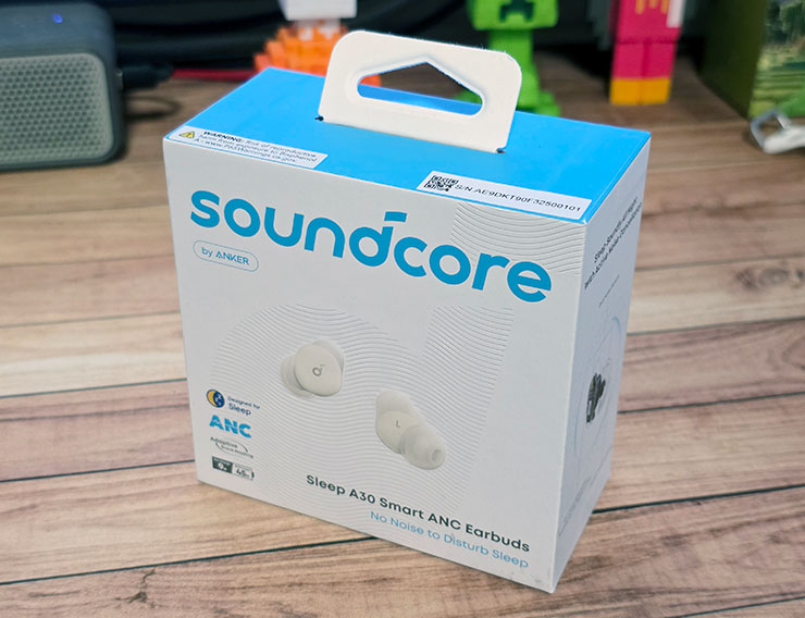 Sleep A30 外盒正面，採用的品牌招牌的藍白配色，設計簡約又有質感。