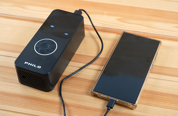 飛樂打氣王 2 急速無線電動打氣機 TP20II 開箱實測:打氣更快速,電量更提升!更易於攜帶的救車神器! - 阿祥的網路筆記本 TP20Ⅱ 本身也有 5000 mAh 的電量,因此也能作為手機的行動源使用哦!