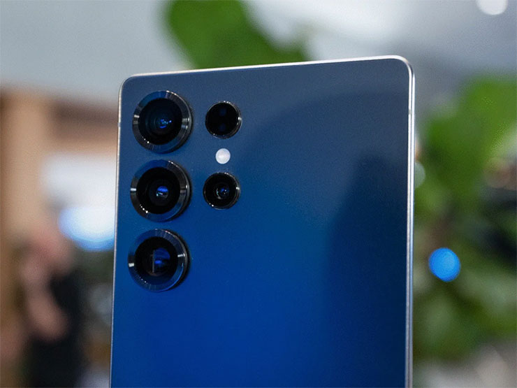 三星 Galaxy S26 Ultra 將帶來五個硬體進化,挑戰最值得入手旗艦? - 阿祥的網路筆記本 Galaxy S26 Ultra 的相機光圈將會再加大