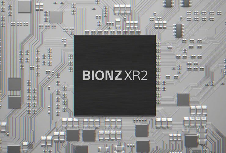  Sony α7 V 搭載的全新BIONZ XR2影像處理器整合了AI處理元件，能強化自動對焦的速度與精準度。