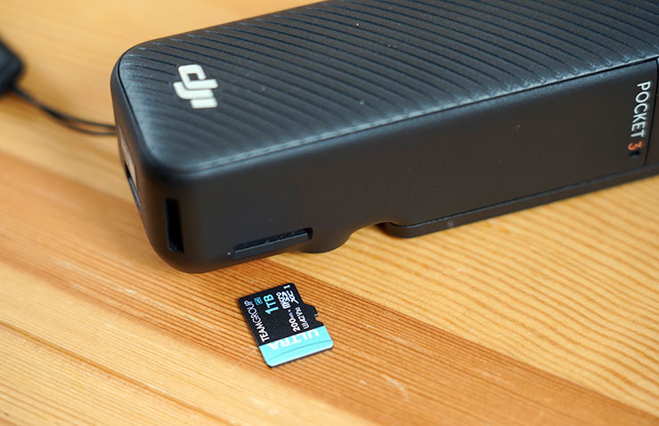 TEAMGROUP ULTRA MicroSDXC A2 V30 的效能表現優異又有極大儲存容量，因此很適合搭配像是 DJI OSMO Pocket 3 這樣的便攜錄影設備。